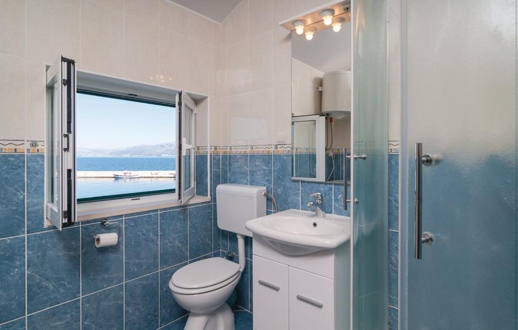 Direct At Sea Apartment Postira Bagian luar foto